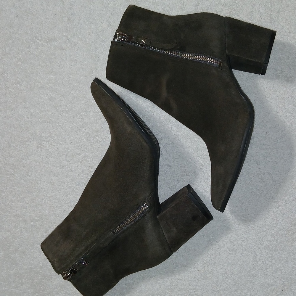 MICHAEL KORS Dawson Pointy Toe Ankle Suede Block Heel Boots Women's Size 5.5